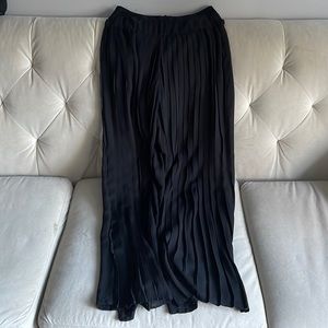 Pleated wide leg black womens trousers with shorts